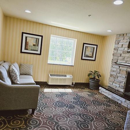 Cobblestone Inn & Suites - Bloomfield エクステリア 写真