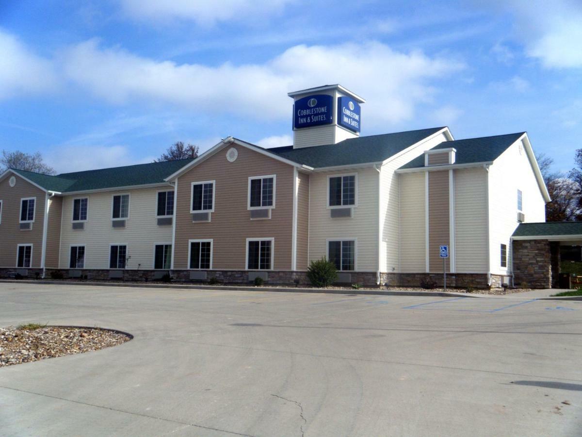 Cobblestone Inn & Suites - Bloomfield エクステリア 写真